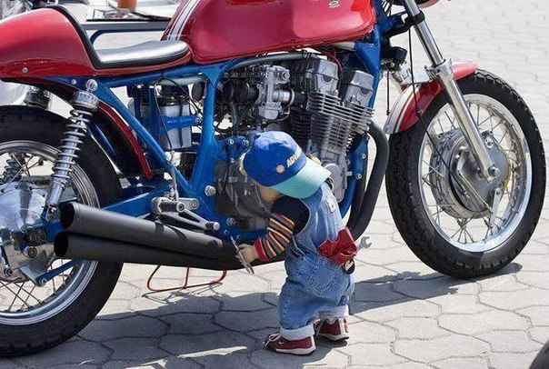 Moto.jpg Moto.jpg