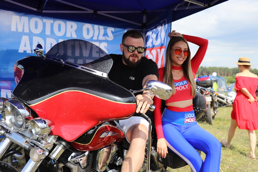 На мотоцикле в закат с Liqui Moly На мотоцикле в закат с Liqui Moly